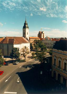 Križovatka ulíc Kármána, Vajanského, Masarykovej Križovatka ulíc Kármána, Vajanského, Masarykovej